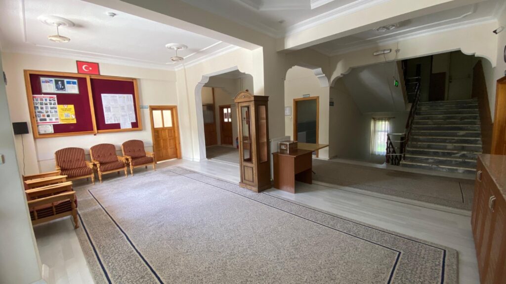 whatsapp image 2025 11 05 at 17.17.16